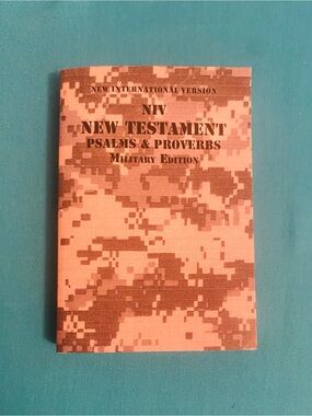 NIV New Testament Psalms & Proverbs Military Edition - Desert Camo